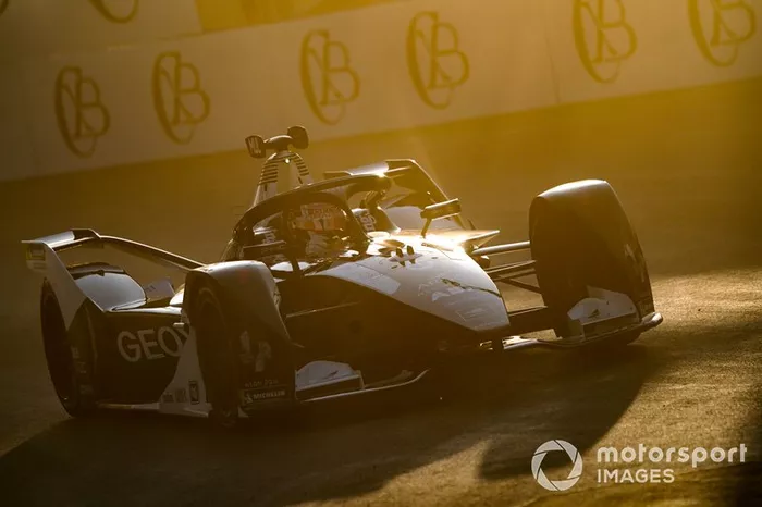Nico Müller, GEOX Dragon, Penske EV-4 