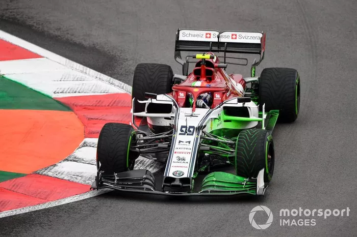 15 - Antonio Giovinazzi