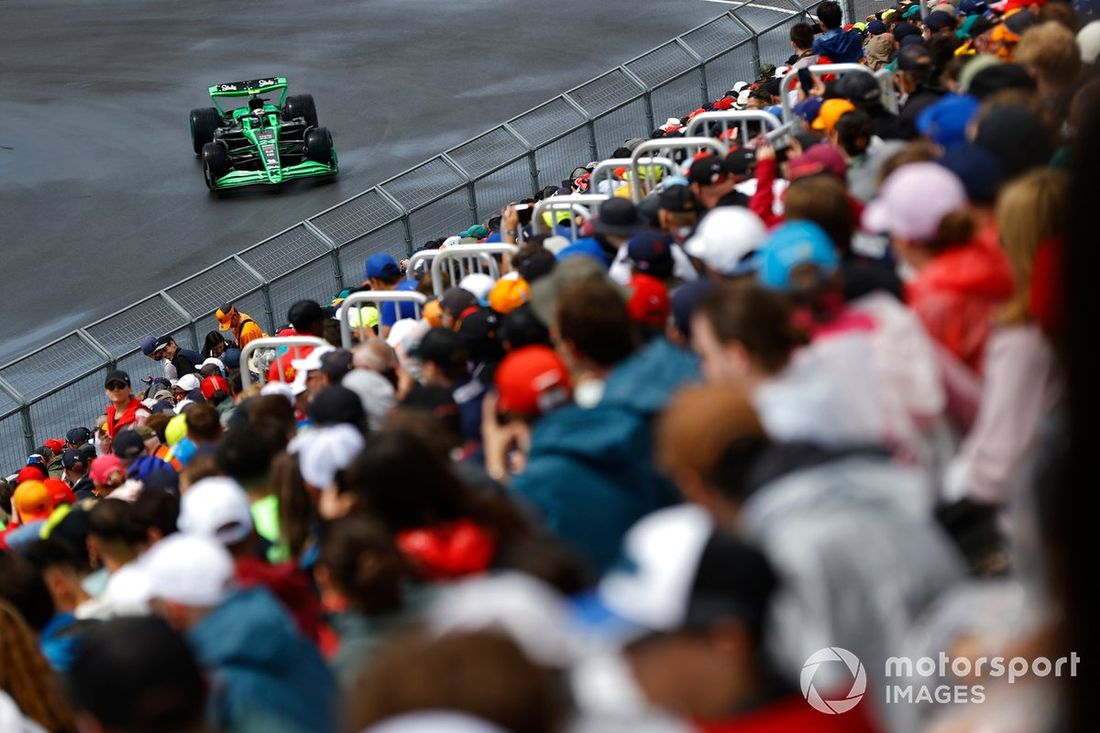 Zhou Guanyu, Stake F1 Team Kick Sauber C44