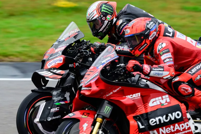 Marco Bezzecchi, Aprilia Racing, Marc Marquez, Ducati Team