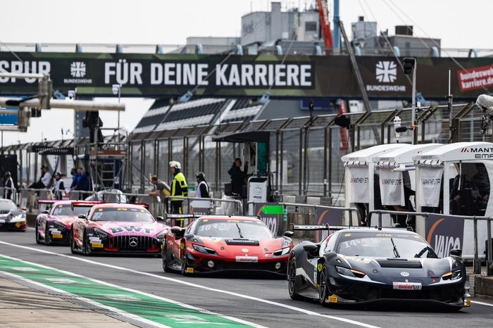 {nl}Jack Aitken, Emil Frey Racing Ferrari Ferrari 296 GT3