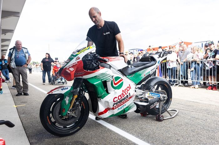 Bike of Johann Zarco, Team LCR Honda