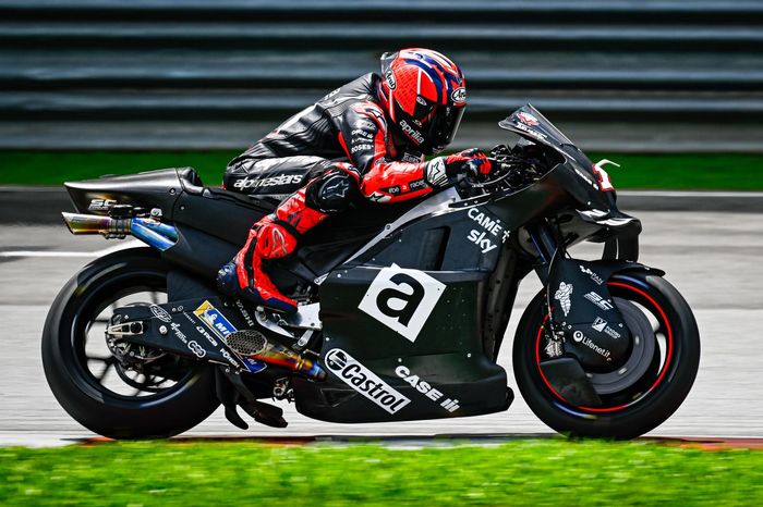 Maverick Viñales, Aprilia Racing