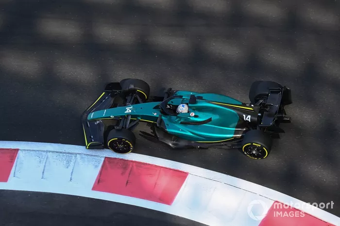 Aston Martin AMR22  (2022)