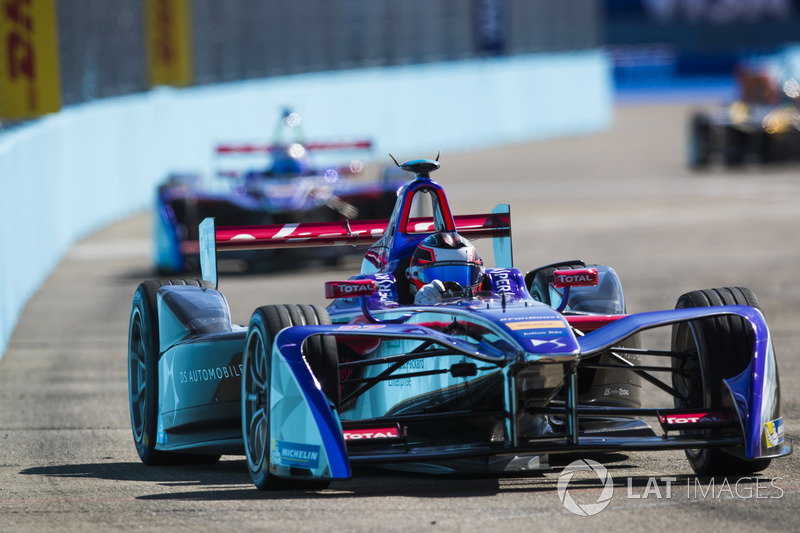 6. <img src="https://cdn-0.motorsport.com/static/img/cfp/0/0/0/0/10/s3/argentina-2.jpg" alt="" width="20" height="12" /> José María López, DS Virgin Racing