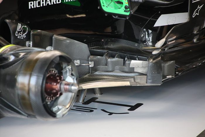 Detalle del bargeboard del Haas F1 Team VF-19