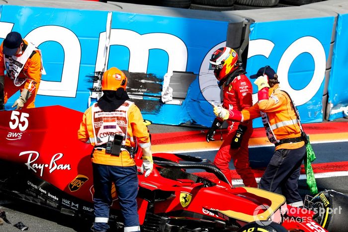 Choque de Carlos Sainz Jr., Ferrari SF21