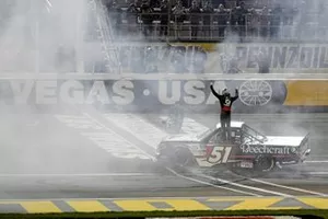 Race Winner: Kyle Busch, Kyle Busch Motorsports, Toyota Tundra