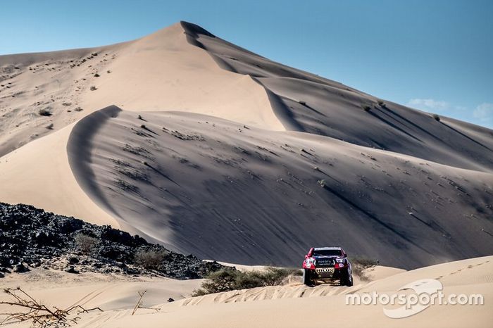 #300 Toyota Gazoo Racing: Nasser Al-Attiyah, Matthieu Baumel