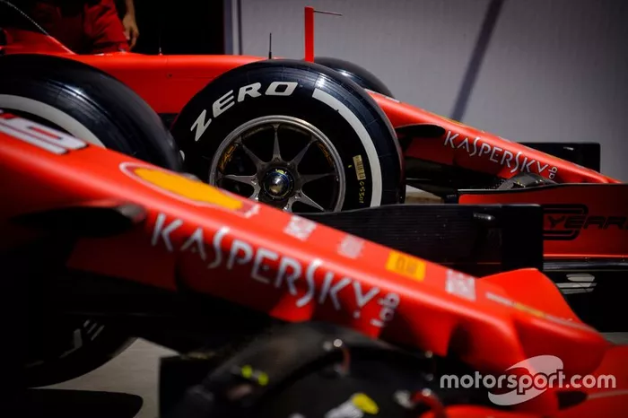 Ferrari SF90 dettaglio della ruota