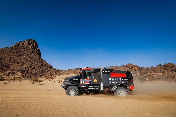 #605 Skuba Team De Rooy FPT Iveco: Vaidotas Zala, Max Van Grol, Paulo Fiuza