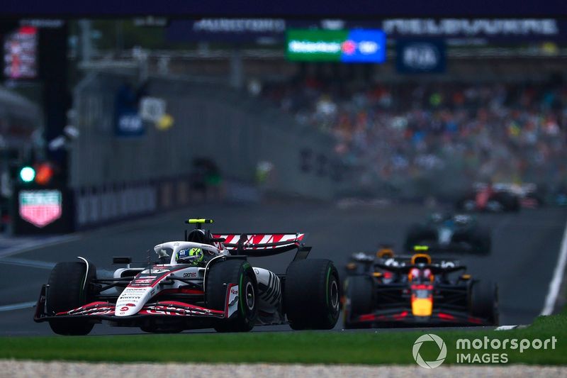 Liam Lawson, Red Bull Racing, Oliver Bearman, Haas F1 Team