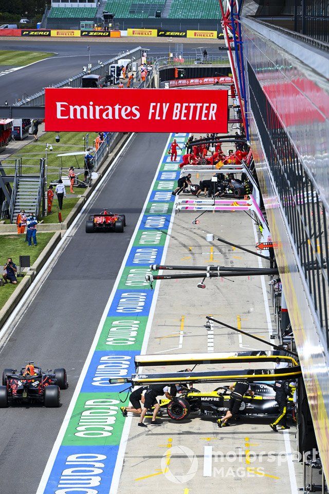 Sebastian Vettel, Ferrari SF1000, Max Verstappen, Red Bull Racing RB16