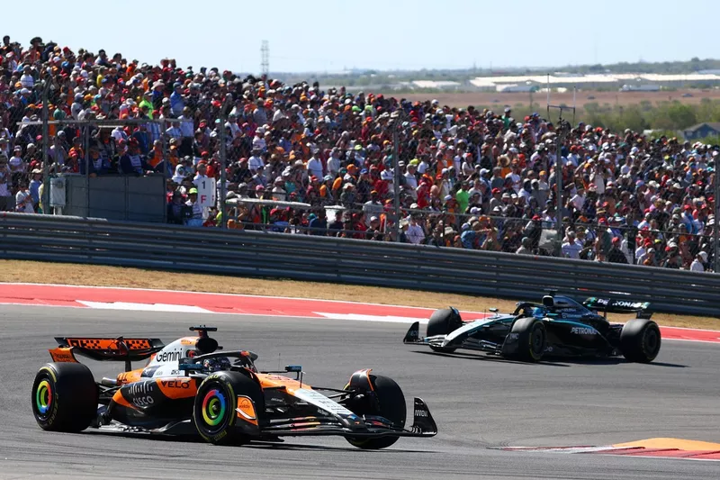 Oscar Piastri, McLaren, George Russell, Mercedes