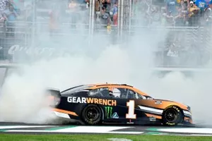 Race winner Kurt Busch, Chip Ganassi Racing, Chevrolet Camaro