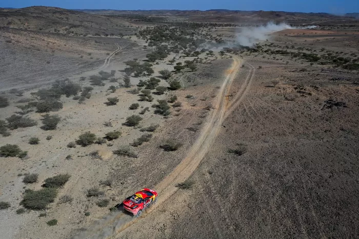 #305 Bahrain Raid Xtreme Hunter: Sebastien Loeb, Daniel Elena