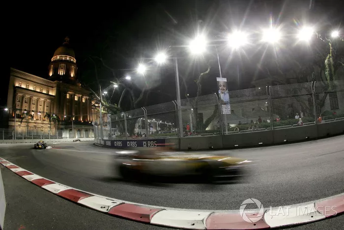 Fernando Alonso, Renault F1 Team R28