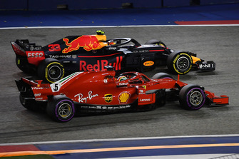 Sebastian Vettel, Ferrari SF71H y Max Verstappen, Red Bull Racing RB14