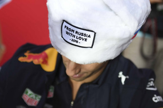 Daniel Ricciardo, Red Bull Racing Russian hat
