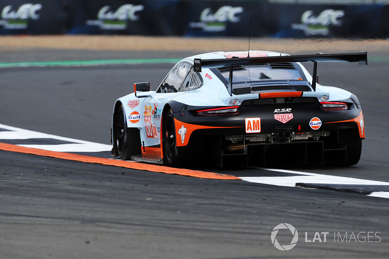 #86 Gulf Racing Porsche 911 RSR: Michael Wainwright, Benjamin Barker, Alex Davison