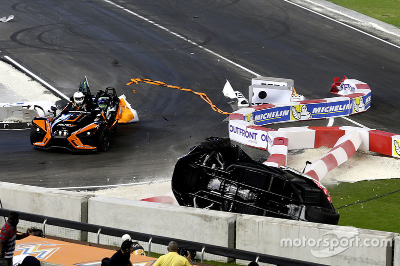 Crash, Pascal Wehrlein and Felipe Massa on the Polaris Slingshot SLR