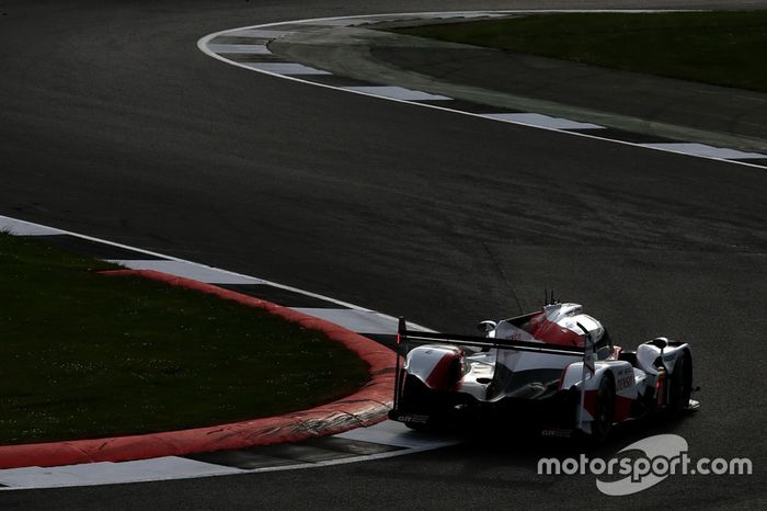 #8 Toyota Gazoo Racing Toyota TS050 Hybrid: Anthony Davidson, Sébastien Buemi, Kazuki Nakajima