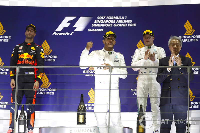 Podium: race winner Lewis Hamilton, Mercedes AMG F1, second place Daniel Ricciardo, Red Bull Racing, third place Valtteri Bottas, Mercedes AMG F1