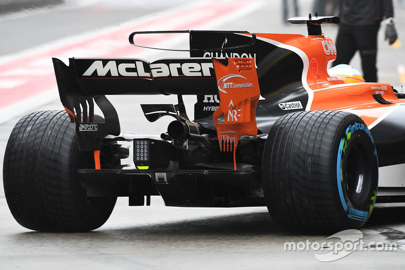Détail de l'aileron arrière de la McLaren MCL32
