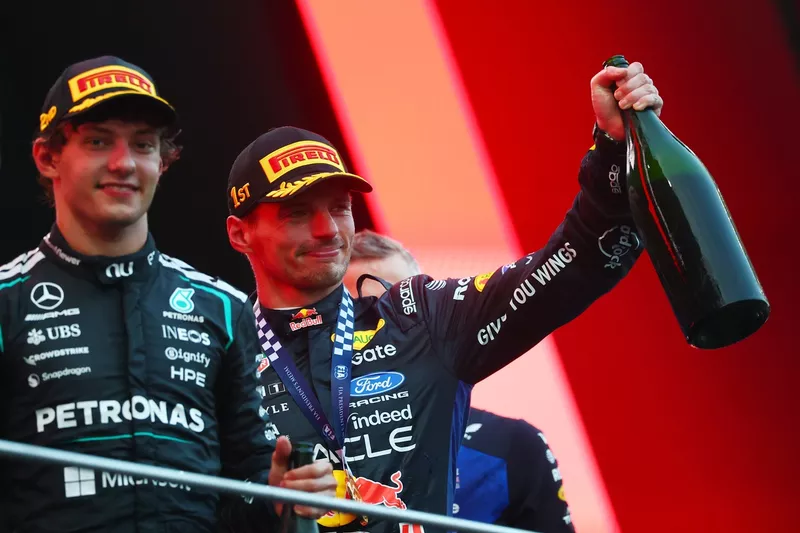 Andrea Kimi Antonelli, Mercedes, Max Verstappen, Red Bull Racing