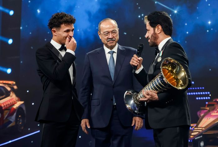 Lando Norris, conversaciones con McLaren, Mohammed ben Sulayem, Presidente de la FIA y Abdulla Aripov, Priministro de Uzbekistán.