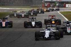 Felipe Massa, Williams FW38 Mercedes, Fernando Alonso, McLaren MP4-31 Honda; Nico Hulkenberg, Force