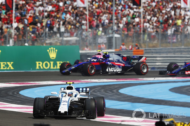 Sergey Sirotkin, Williams FW41, devant Pierre Gasly, Toro Rosso STR13