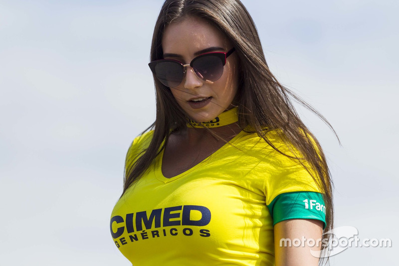 Chica de la parrilla