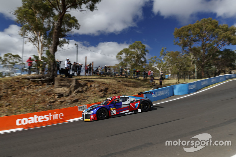 #22 Audi Sport Customer Racing Audi R8 LMS: Garth Tander, Kelvin Van der Linde, Frederic Vervisch