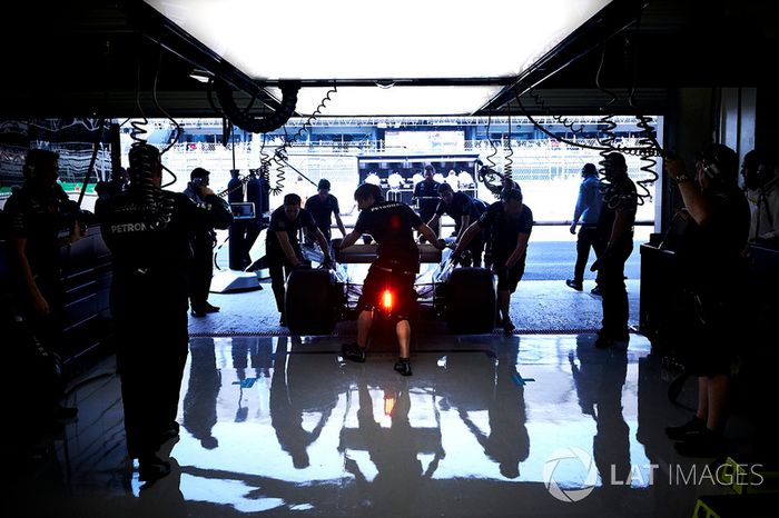 Lewis Hamilton, Mercedes AMG F1 W08