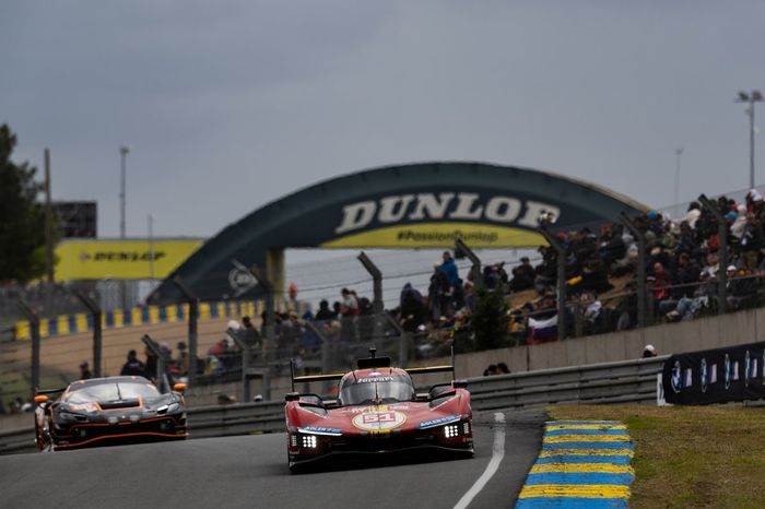  #51 AF Corse Ferrari 499P: Alessandro Pier Guidi, James Calado, Antonio Giovinazzi