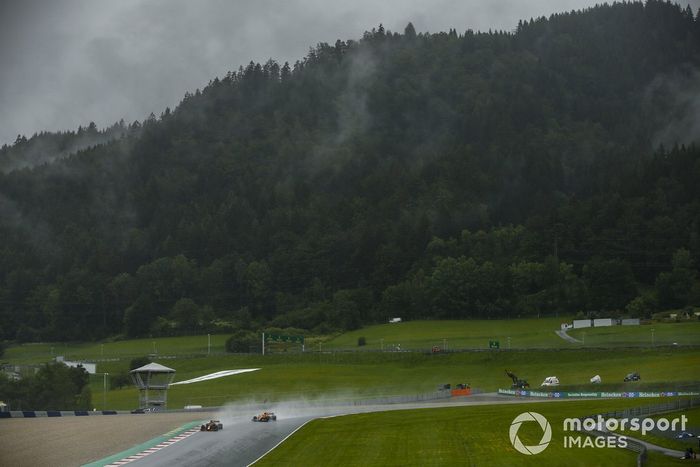 Max Verstappen, Red Bull Racing RB16, Lando Norris, McLaren MCL35