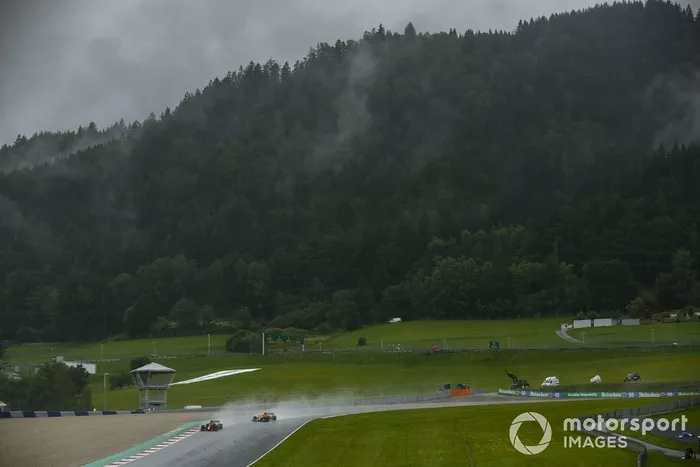 Max Verstappen, Red Bull Racing RB16, Lando Norris, McLaren MCL35