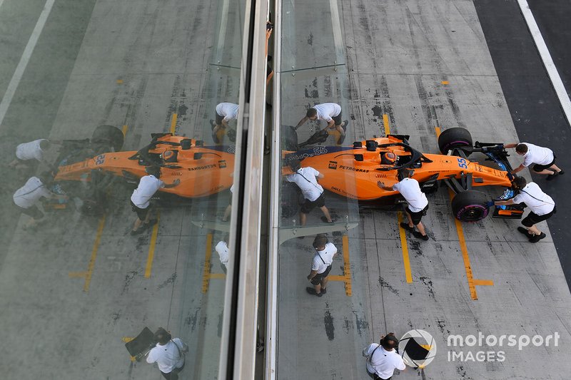 Carlos Sainz Jr., McLaren MCL33