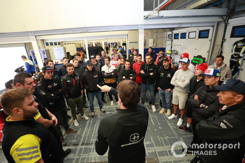Rider briefing