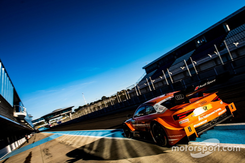Автомобиль Audi RS5 DTM