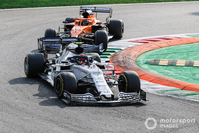 Pierre Gasly, AlphaTauri AT01, Carlos Sainz Jr., McLaren MCL35