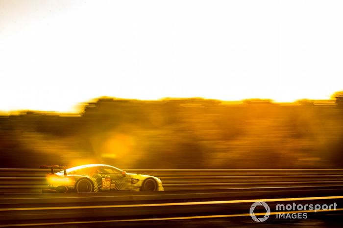 #98 Aston Martin Racing Aston Martin Vantage: Paul Dalla Lana, Augusto Farfus, Ross Gunn