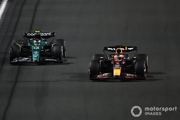 Max Verstappen, Red Bull Racing RB19, Fernando Alonso, Aston Martin AMR23