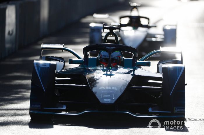 Oliver Turvey, NIO 333, NIO 333 001