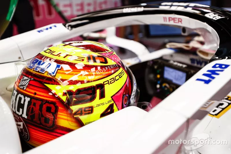 Sergio Pérez, Racing Point, utilizando un casco de edición especial