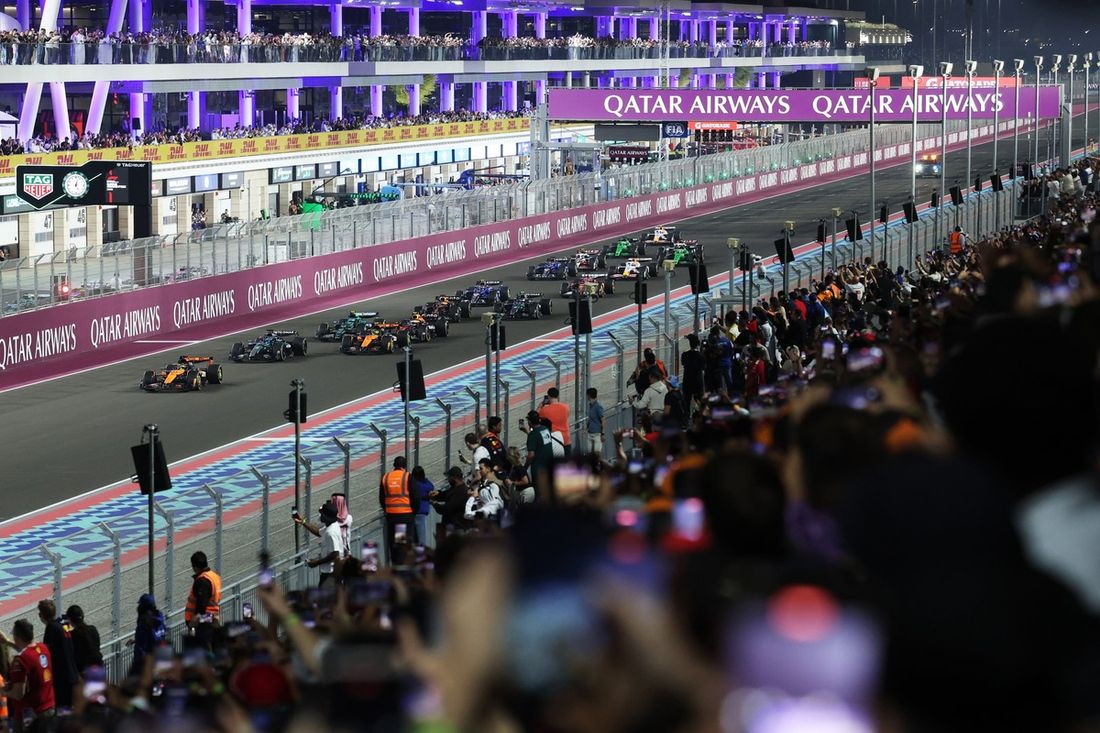 Oscar Piastri, McLaren, George Russell, Mercedes