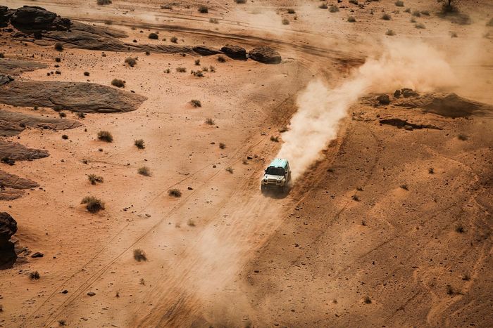 #500 Defender Rally Защитник: Стефан Петерансель, Михаэль Метге