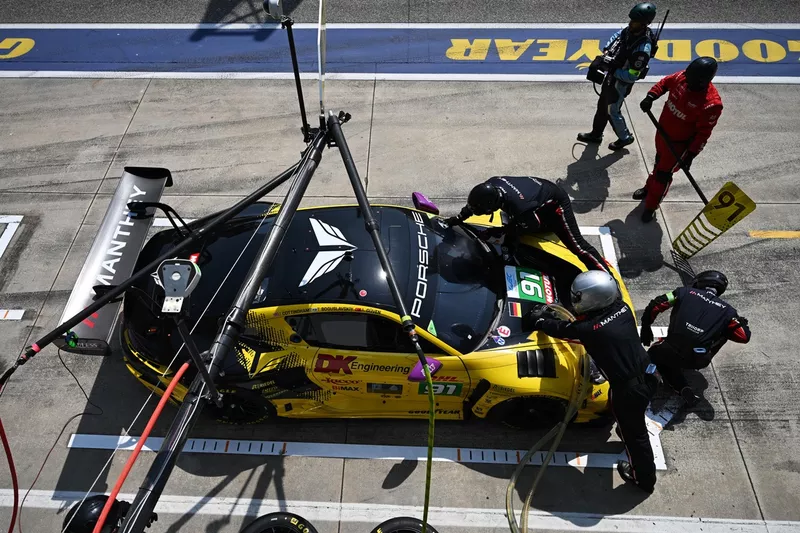 N° 91 Manthey Dk Engineering Porsche 911 GT3 R : James Cottingham, Timur Boguslavskiy, Ayhancan Guven