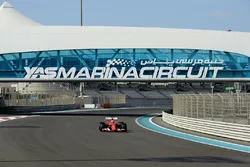 Kimi Raikkonen, Ferrari teste les pneus Pirelli 2017
